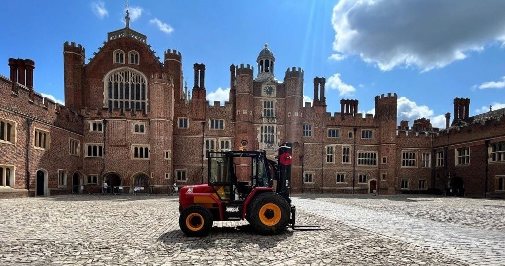 JCB Short Term Hire Equipment at Hampton Court Palace