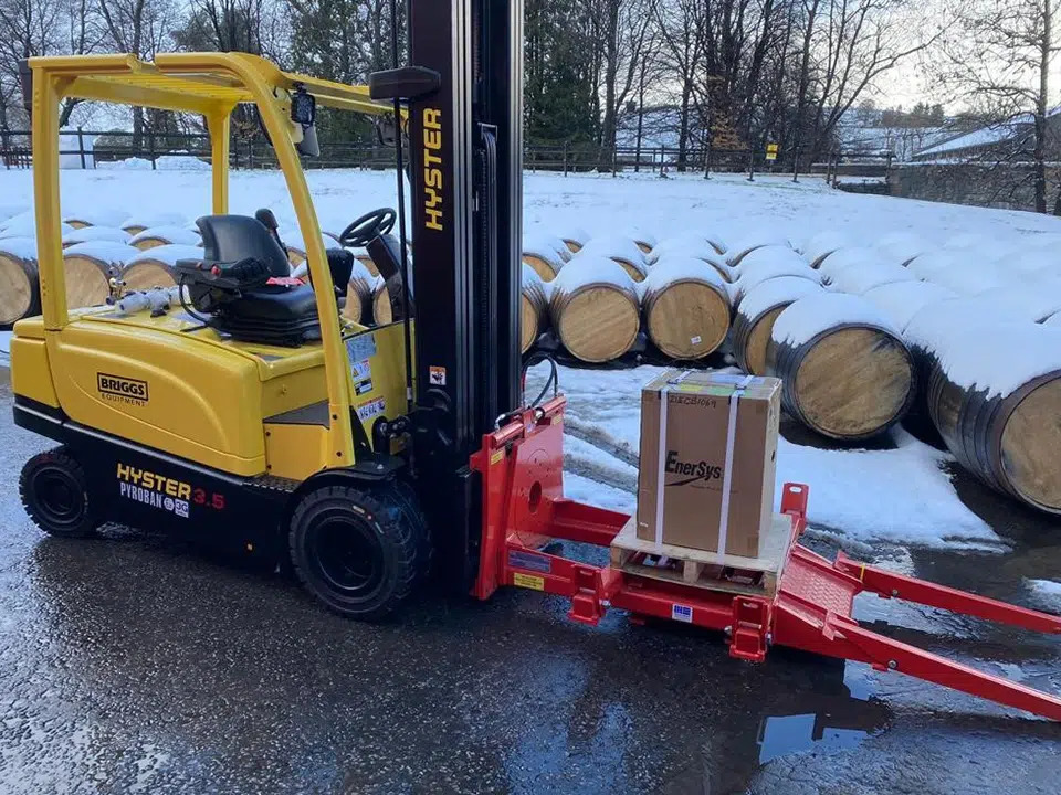 Delivery of Hyster Pyroban forklift to distillery in Scotland