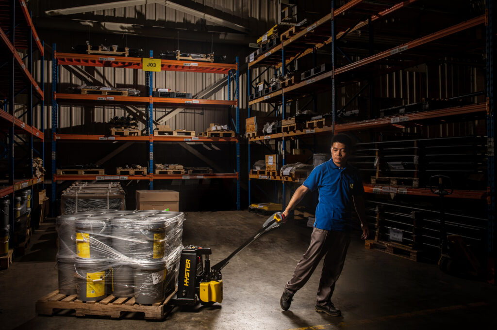 Boost Efficiency with Lithium-Ion Pallet Trucks Blog