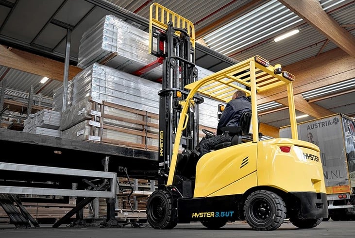 Hyster lithium-ion powered forklift truck